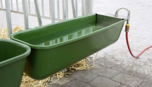 Długie koryto na wodę z zaworem pływakowym, 42 l, 100 cm, Kerbl