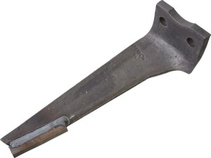 Ząb brony aktywnej, 2 płytki węglika spiekanego, lewy, L=320 mm pasujący do Howard, Kramp